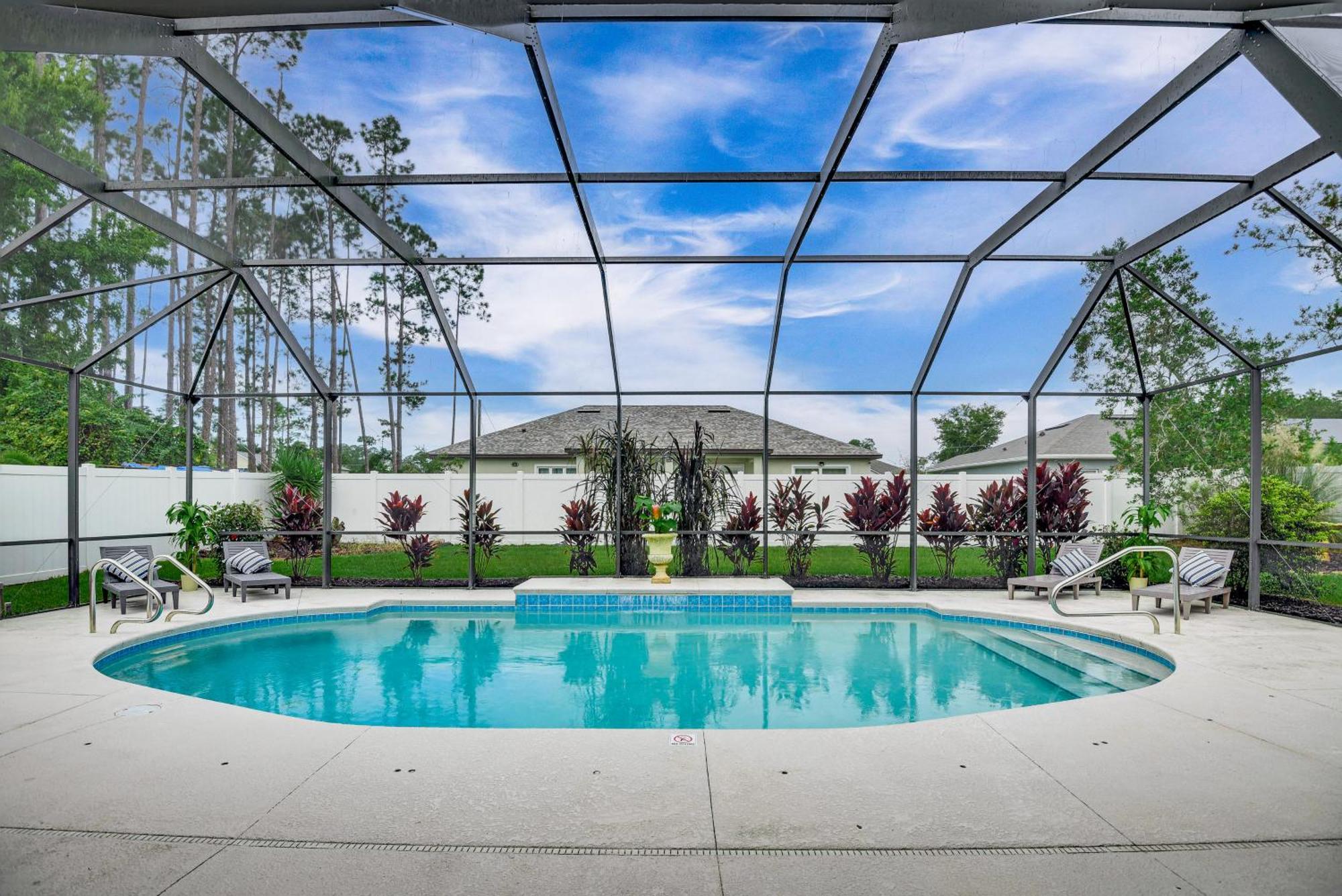 Bike, Golf And Swim Palm Coast Home With Lanai! Exterior photo